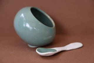 Salt cellar