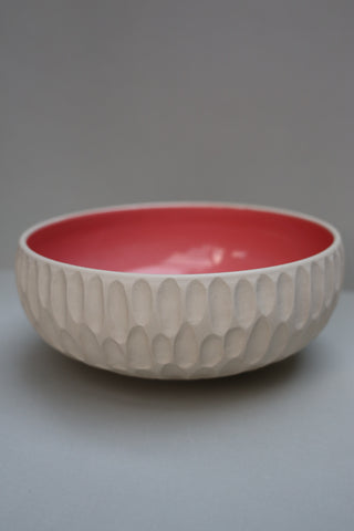Carved serving bowl in pink