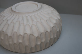 Carved serving bowl in pink