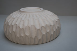 Carved serving bowl in pink