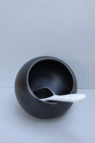 Salt cellar