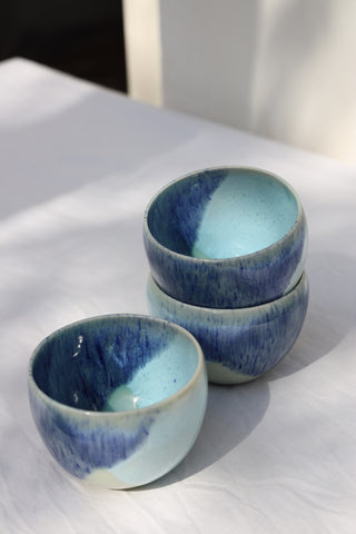 Coffee bowl or hug mug