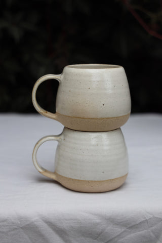 Pair of standard tea cups or coffee mugs with handle in arctic