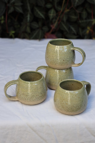 Pair of petite tea cups or coffee mugs with handle
