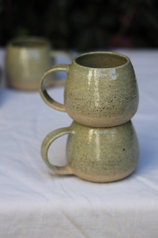 Pair of petite tea cups or coffee mugs with handle