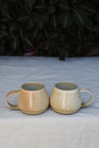 Pair of petite tea cups or coffee mugs with handle