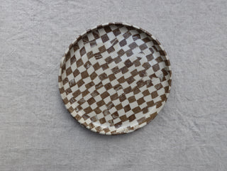 Set of four Chickedey-Checkedey plates with matching napkin rings