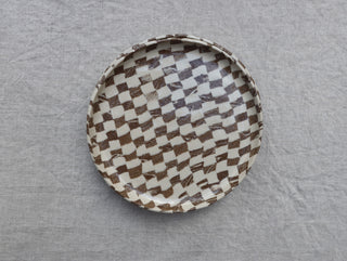 Set of four Chickedey-Checkedey plates with matching napkin rings