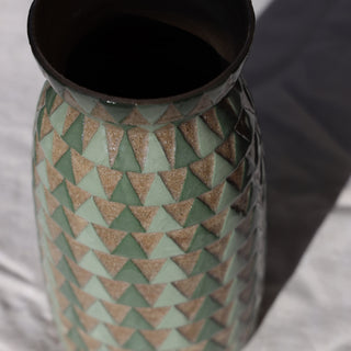 Patterned vase