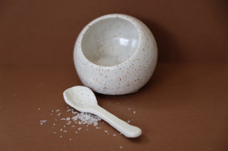 Salt cellar